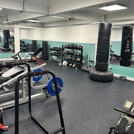 Circa17- Entire Apt, Free Parking, Gym, City Central & Free Netflix Bracknell Eksteriør billede