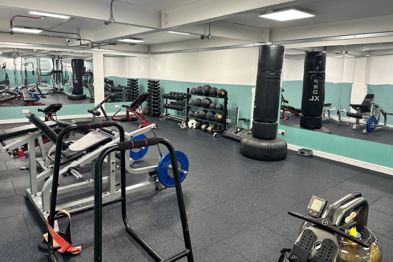 Circa17- Entire Apt, Free Parking, Gym, City Central & Free Netflix Bracknell Eksteriør billede