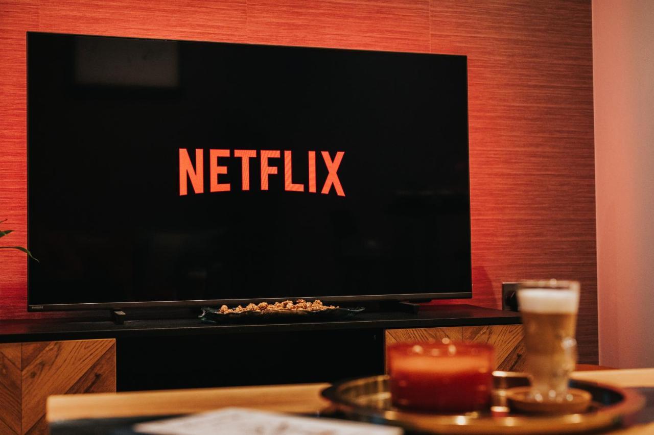 Circa17- Entire Apt, Free Parking, Gym, City Central & Free Netflix Bracknell Eksteriør billede